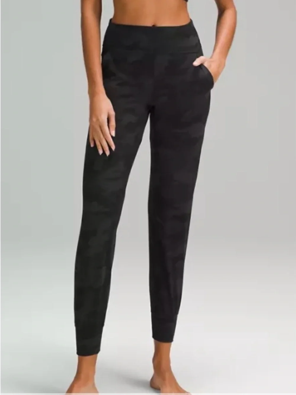 lululemon athletica Black Camo Joggers size 8
